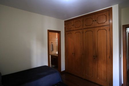 Apartamento à venda com 200m², 5 quartos e 2 vagasSuíte 1