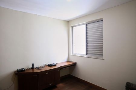 Apartamento à venda com 200m², 5 quartos e 2 vagasQuarto 1