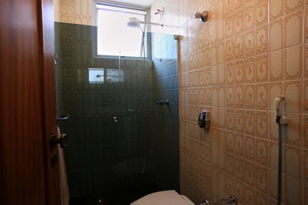 Apartamento à venda com 200m², 5 quartos e 2 vagasBanheiro da Suíte 1