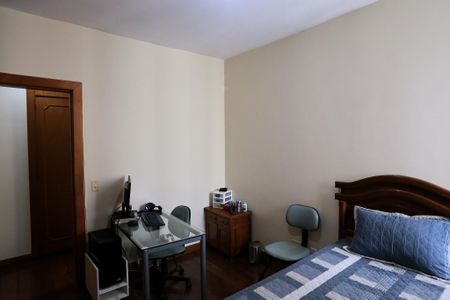Apartamento à venda com 200m², 5 quartos e 2 vagasQuarto