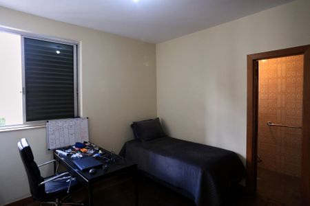 Apartamento à venda com 200m², 5 quartos e 2 vagasSuíte 1