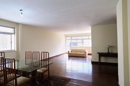 Apartamento à venda com 200m², 5 quartos e 2 vagasSala