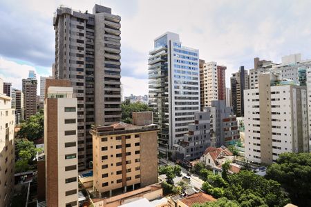 Vista da Sala de apartamento à venda com 5 quartos, 200m² em Lourdes, Belo Horizonte