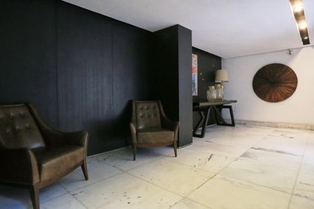 Apartamento à venda com 200m², 5 quartos e 2 vagasHall