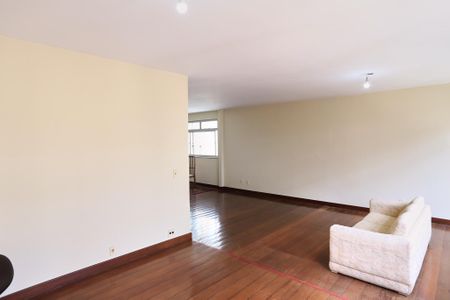 Apartamento à venda com 200m², 5 quartos e 2 vagasSala