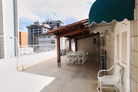 Apartamento à venda com 200m², 5 quartos e 2 vagasCobertura