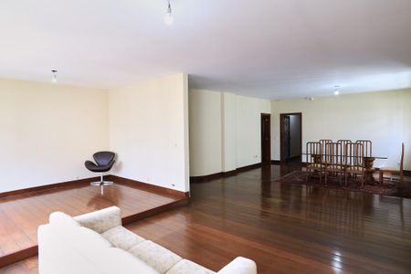 Apartamento à venda com 200m², 5 quartos e 2 vagasSala