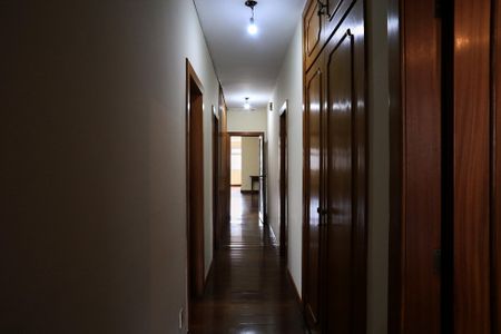 Apartamento à venda com 200m², 5 quartos e 2 vagasCorredor