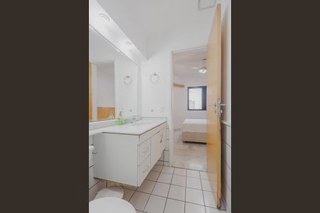 Apartamento para alugar com 35m², 1 quarto e 1 vaga Apartamento para alugar com 35m², 1 quarto e 1 vagaBanheiro da Suíte