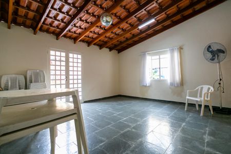 Apartamento para alugar com 45m², 2 quartos e 1 vagaÁrea comum - Salão de festas