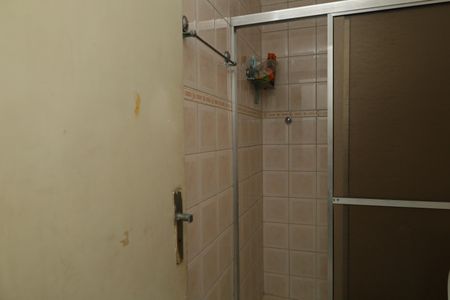 Casa à venda com 90m², 3 quartos e 2 vagasBanheiro
