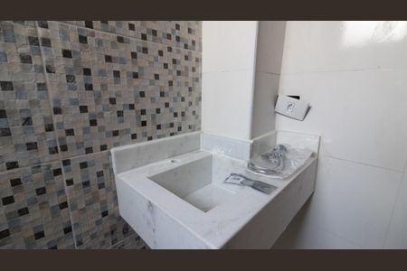 Apartamento para alugar com 38m², 2 quartos e sem vagaBanheiro