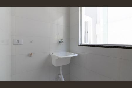 Apartamento para alugar com 38m², 2 quartos e sem vaga Apartamento para alugar com 38m², 2 quartos e sem vagaCozinha e Área de Serviço