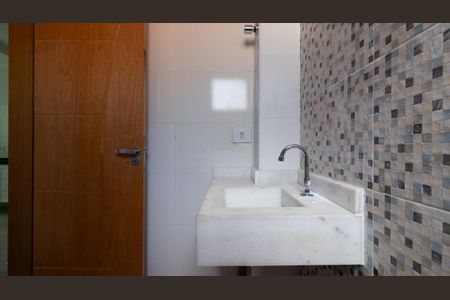 Apartamento para alugar com 38m², 2 quartos e sem vaga Apartamento para alugar com 38m², 2 quartos e sem vagaBanheiro
