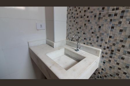 Apartamento para alugar com 38m², 2 quartos e sem vaga Apartamento para alugar com 38m², 2 quartos e sem vagaBanheiro