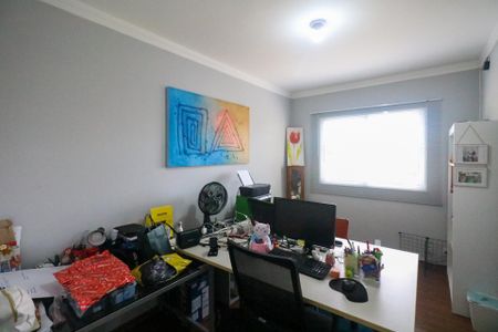 Apartamento à venda com 186m², 4 quartos e 3 vagasQuarto 2