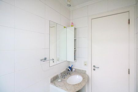 Apartamento à venda com 186m², 4 quartos e 3 vagasBanheiro da Suíte 2