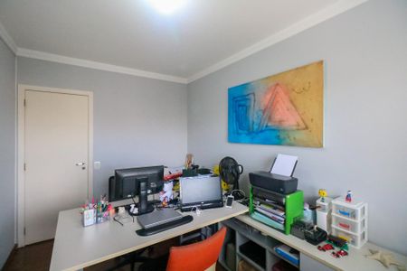 Apartamento à venda com 186m², 4 quartos e 3 vagasQuarto 2
