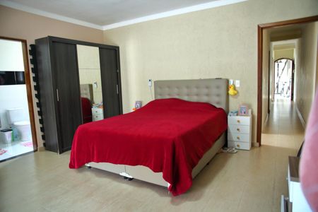 Casa à venda com 259m², 3 quartos e 3 vagasSuíte 