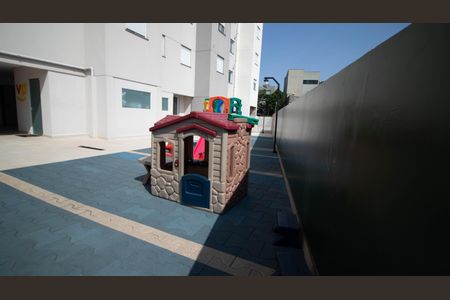 Apartamento à venda com 43m², 2 quartos e 1 vaga Apartamento à venda com 43m², 2 quartos e 1 vagaÁrea comum - Playground
