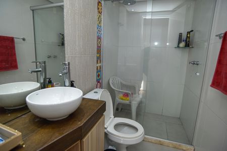 Casa de condomínio para alugar com 260m², 3 quartos e 2 vagas Casa de condomínio para alugar com 260m², 3 quartos e 2 vagasBanheiro da Suíte 3