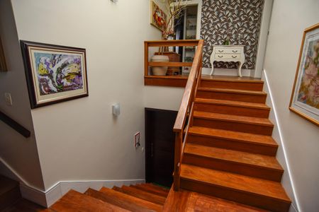 Casa de condomínio para alugar com 260m², 3 quartos e 2 vagas Casa de condomínio para alugar com 260m², 3 quartos e 2 vagasCorredor