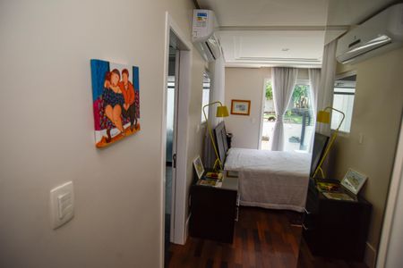 Casa de condomínio para alugar com 260m², 3 quartos e 2 vagas Casa de condomínio para alugar com 260m², 3 quartos e 2 vagasQuarto 1 - Suíte