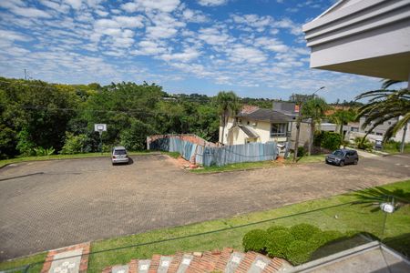 Casa de condomínio para alugar com 260m², 3 quartos e 2 vagas Casa de condomínio para alugar com 260m², 3 quartos e 2 vagasVista da Suíte 2