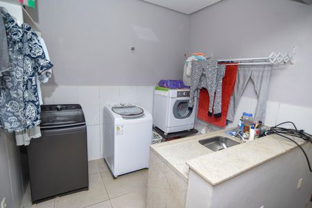 Casa de condomínio para alugar com 260m², 3 quartos e 2 vagas Casa de condomínio para alugar com 260m², 3 quartos e 2 vagasÁrea de Serviço