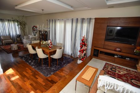 Casa de condomínio para alugar com 260m², 3 quartos e 2 vagas Casa de condomínio para alugar com 260m², 3 quartos e 2 vagasSala de Jantar