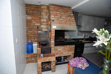 Casa de condomínio para alugar com 260m², 3 quartos e 2 vagas Casa de condomínio para alugar com 260m², 3 quartos e 2 vagasChurrasqueira