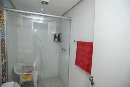 Casa de condomínio para alugar com 260m², 3 quartos e 2 vagas Casa de condomínio para alugar com 260m², 3 quartos e 2 vagasBanheiro da Suíte 3