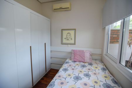 Casa de condomínio para alugar com 260m², 3 quartos e 2 vagas Casa de condomínio para alugar com 260m², 3 quartos e 2 vagasSuíte 3