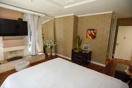 Casa de condomínio para alugar com 260m², 3 quartos e 2 vagas Casa de condomínio para alugar com 260m², 3 quartos e 2 vagasQuarto 1 - Suíte