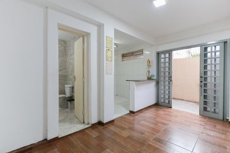 Casa à venda com 100m², 4 quartos e 2 vagas Casa à venda com 100m², 4 quartos e 2 vagasSala de jantar