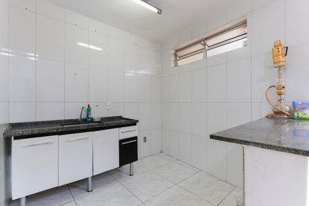 Casa à venda com 100m², 4 quartos e 2 vagas Casa à venda com 100m², 4 quartos e 2 vagasCozinha