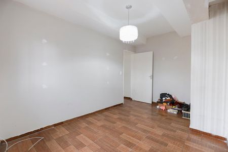 Casa à venda com 100m², 4 quartos e 2 vagas Casa à venda com 100m², 4 quartos e 2 vagasSuíte