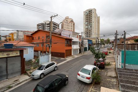 Casa à venda com 100m², 4 quartos e 2 vagas Casa à venda com 100m², 4 quartos e 2 vagasVista da varanda do quarto 1