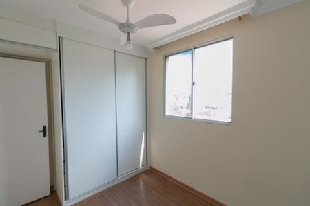 Apartamento para alugar com 69m², 3 quartos e sem vaga