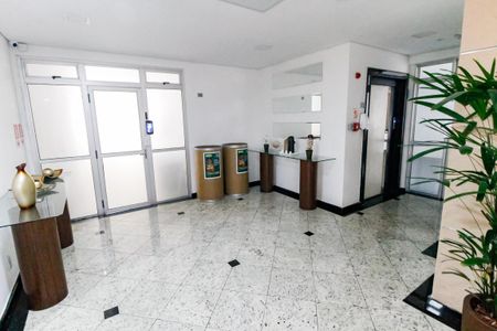 Apartamento à venda com 56m², 2 quartos e 2 vagas Apartamento à venda com 56m², 2 quartos e 2 vagasHall de entrada