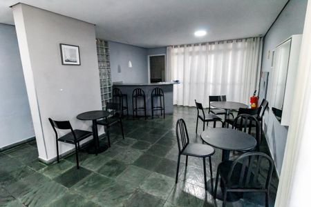 Apartamento à venda com 56m², 2 quartos e 2 vagas Apartamento à venda com 56m², 2 quartos e 2 vagasÁrea comum - Salão de festas