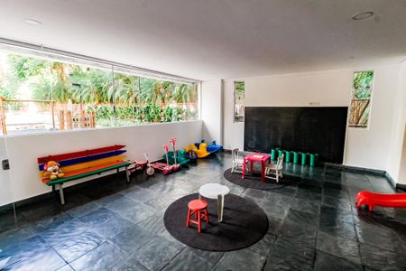 Apartamento à venda com 56m², 2 quartos e 2 vagas Apartamento à venda com 56m², 2 quartos e 2 vagasBrinquedoteca