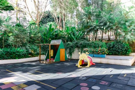 Apartamento à venda com 56m², 2 quartos e 2 vagas Apartamento à venda com 56m², 2 quartos e 2 vagasÁrea comum - Playground