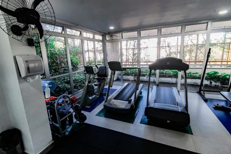 Apartamento à venda com 56m², 2 quartos e 2 vagas Apartamento à venda com 56m², 2 quartos e 2 vagasÁrea comum - Academia