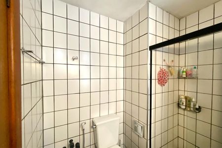 Apartamento à venda com 94m², 3 quartos e 2 vagasBanheiro da Suíte 1