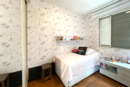 Apartamento à venda com 94m², 3 quartos e 2 vagasQuarto 3