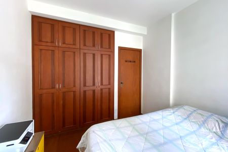 Apartamento à venda com 94m², 3 quartos e 2 vagasQuarto 2