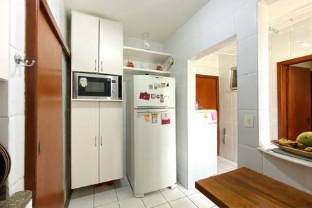Apartamento à venda com 94m², 3 quartos e 2 vagasCozinha