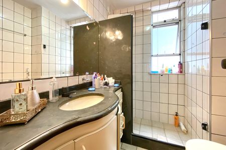 Apartamento à venda com 94m², 3 quartos e 2 vagasBanheiro