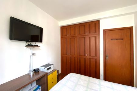 Apartamento à venda com 94m², 3 quartos e 2 vagasQuarto 2